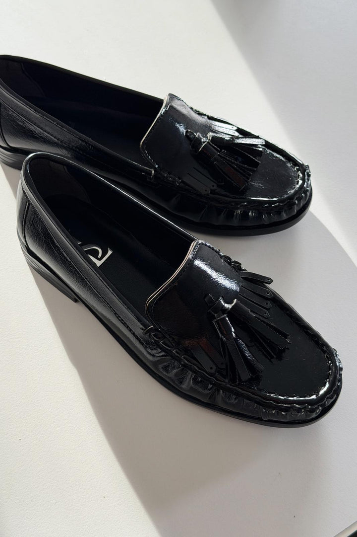 Renard Kadın Loafer Siyah Kırışık Rugan - ILOVESHOES