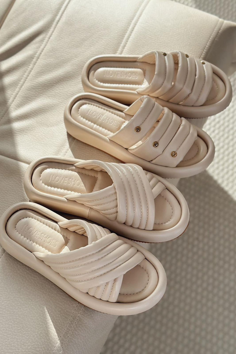 Laursa Mat Deri Taş Detaylı Kadın Terlik Bej - ILOVESHOES