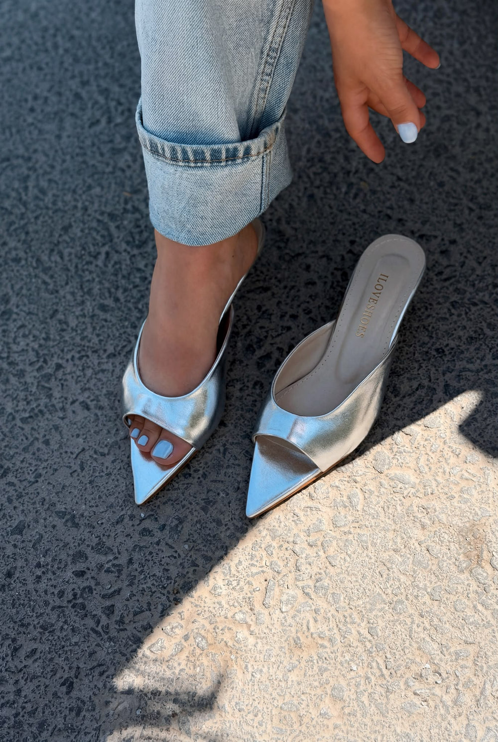 Boreni Gümüş Parlak Deri Kadın Topuklu Terlik - ILOVESHOES