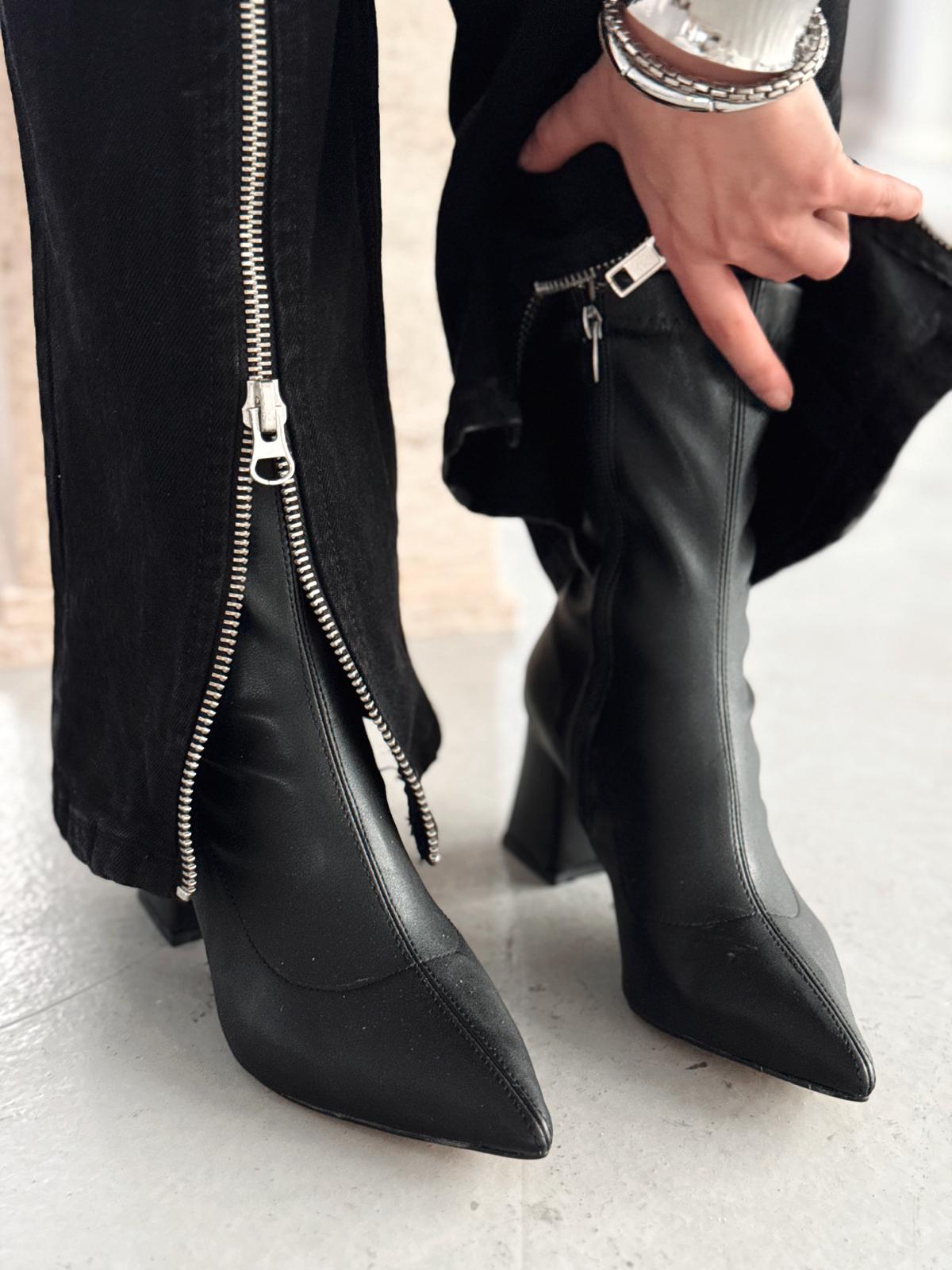 Nysea Kadın Topuklu Streç Bot Siyah Mat Deri - ILOVESHOES