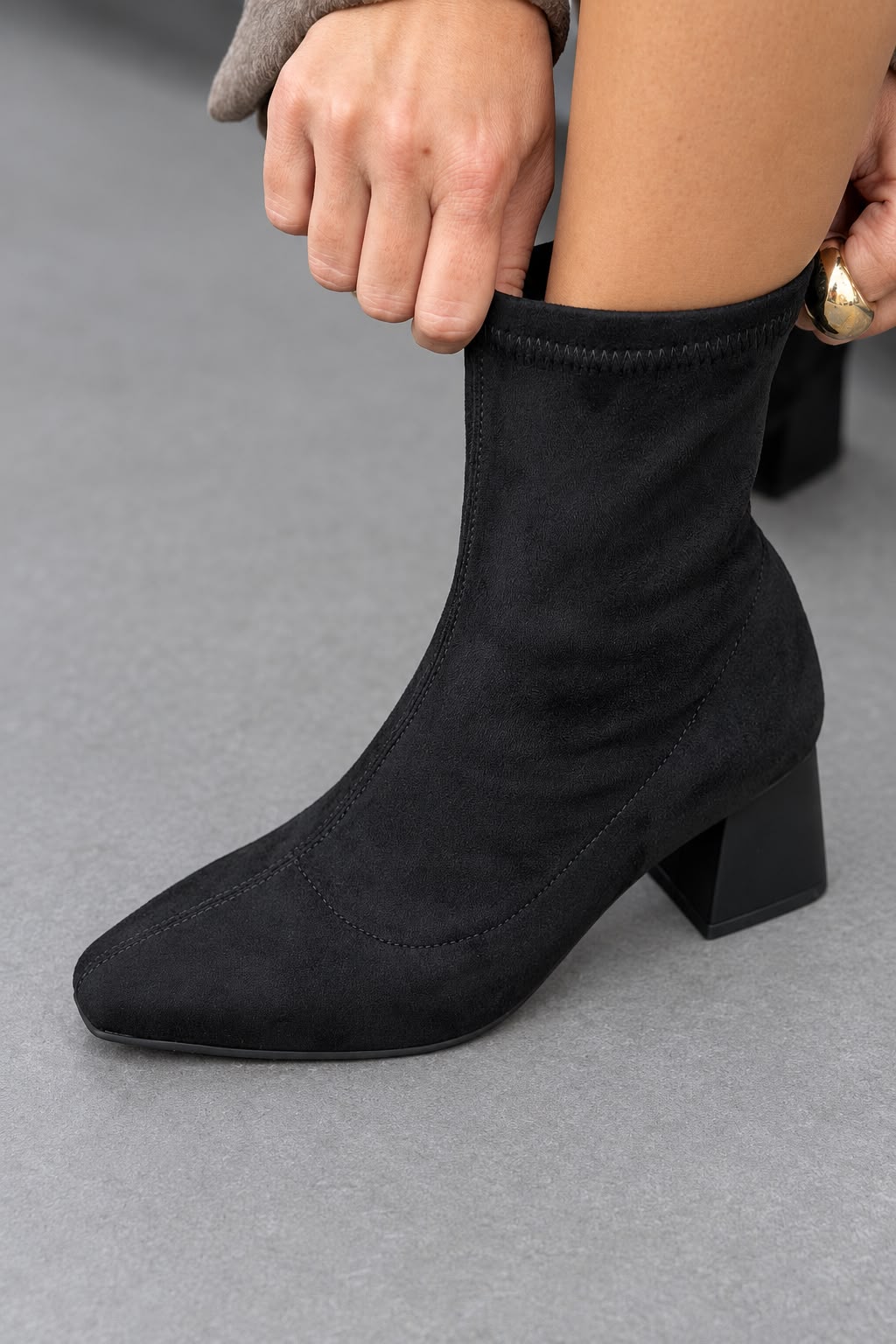 Delsia Siyah Süet Kadın Streç Bot - ILOVESHOES