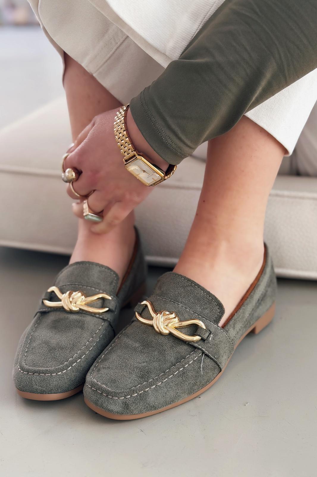 Avelis Kadın Loafer Haki Süet Fiyonk Detaylı - ILOVESHOES