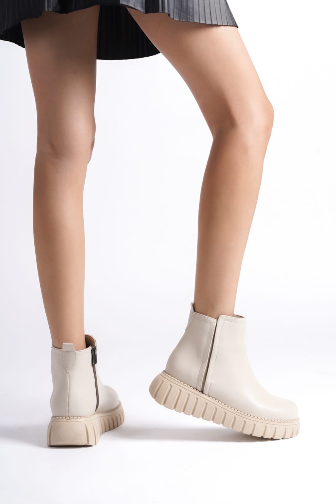 Velarise Kadın Bot Bej Mat Deri - ILOVESHOES