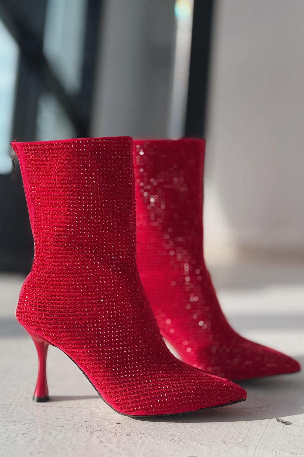 Simley Süet Kırmızı Taş Detaylı Topuklu Kadın Çizme Kırmızı - ILOVESHOES