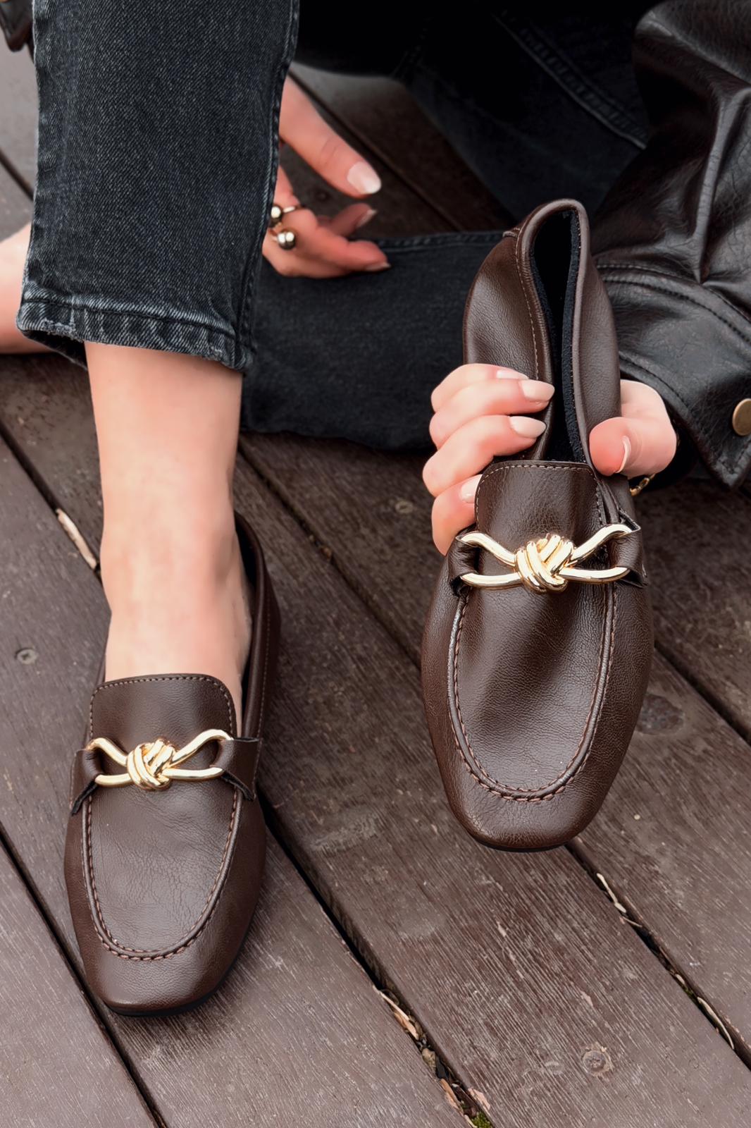Avelis Kadın Loafer Acıkahve Mat Deri Fiyonk Detaylı - ILOVESHOES