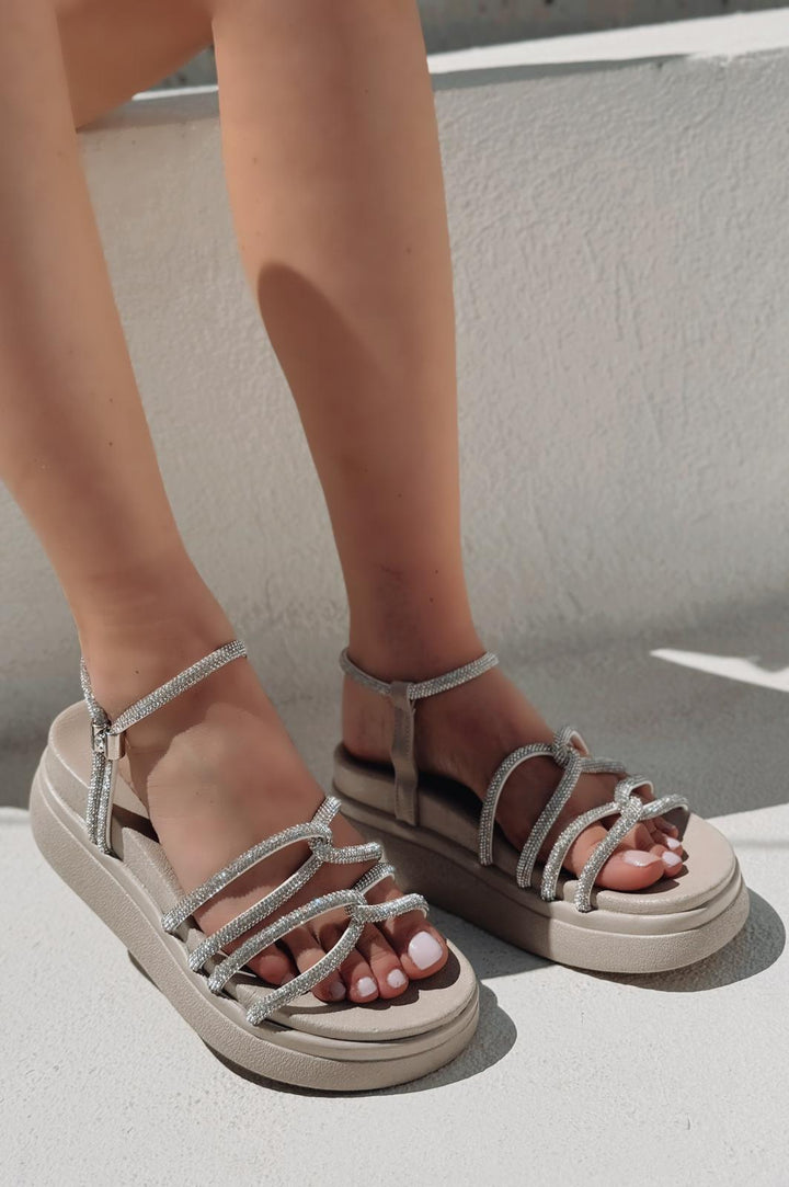 Tylinea Mat Bej Gümüş Bantlı Kadın Sandalet - ILOVESHOES