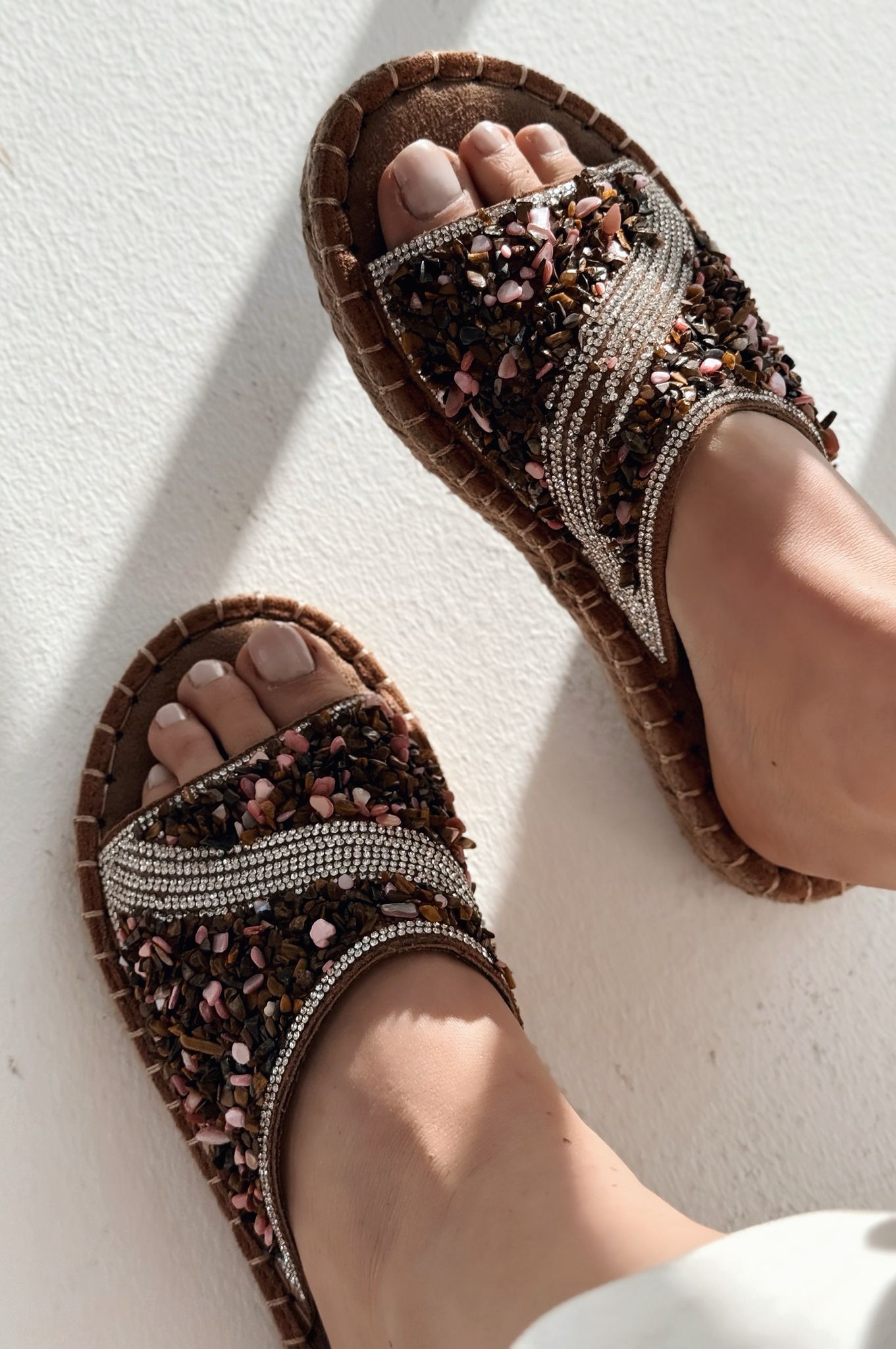 Kalwonsa Süet Bordo Taş Detaylı Kadın Terlik - ILOVESHOES