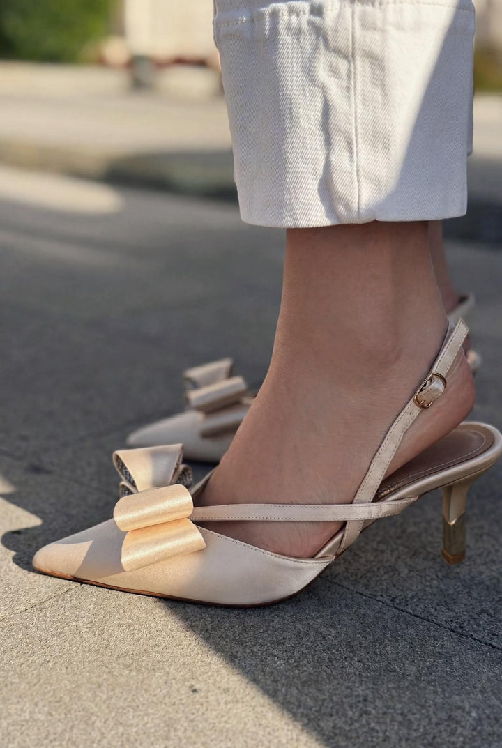 Brakel Stiletto Bej Saten Fiyonk Detaylı - ILOVESHOES