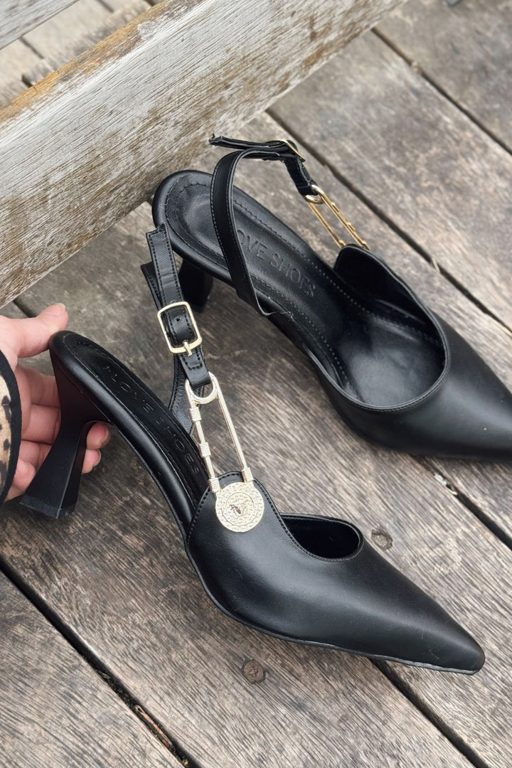 Relvor Mat Deri Siyah Toka Detaylı Stiletto