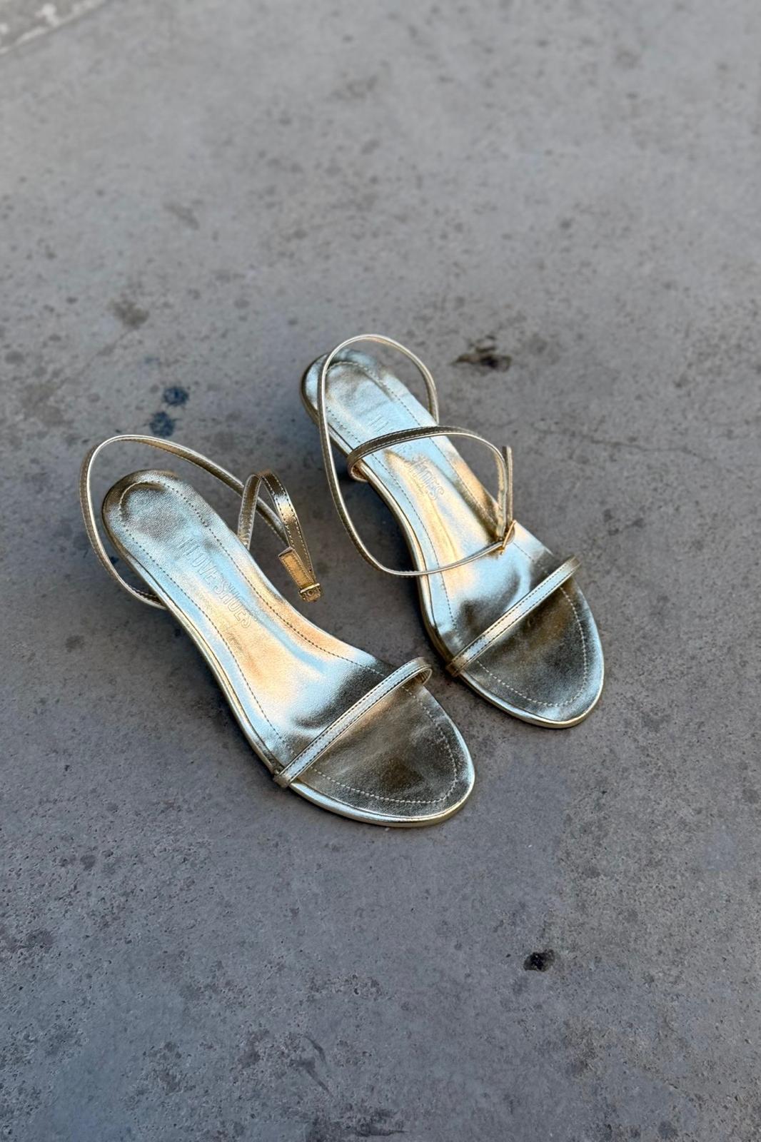 Colva Mat Deri Gold Tek Bant Topuklu Ayakkabı - ILOVESHOES