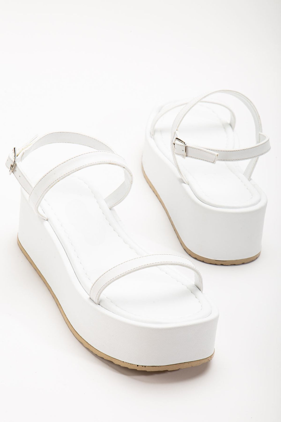 Alveris Mat Beyaz Dolgu Topuklu Kadın Sandalet - ILOVESHOES