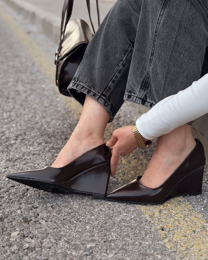 Mariel Dolgu Topuklu Stiletto Acıkahve Mat Deri - ILOVESHOES