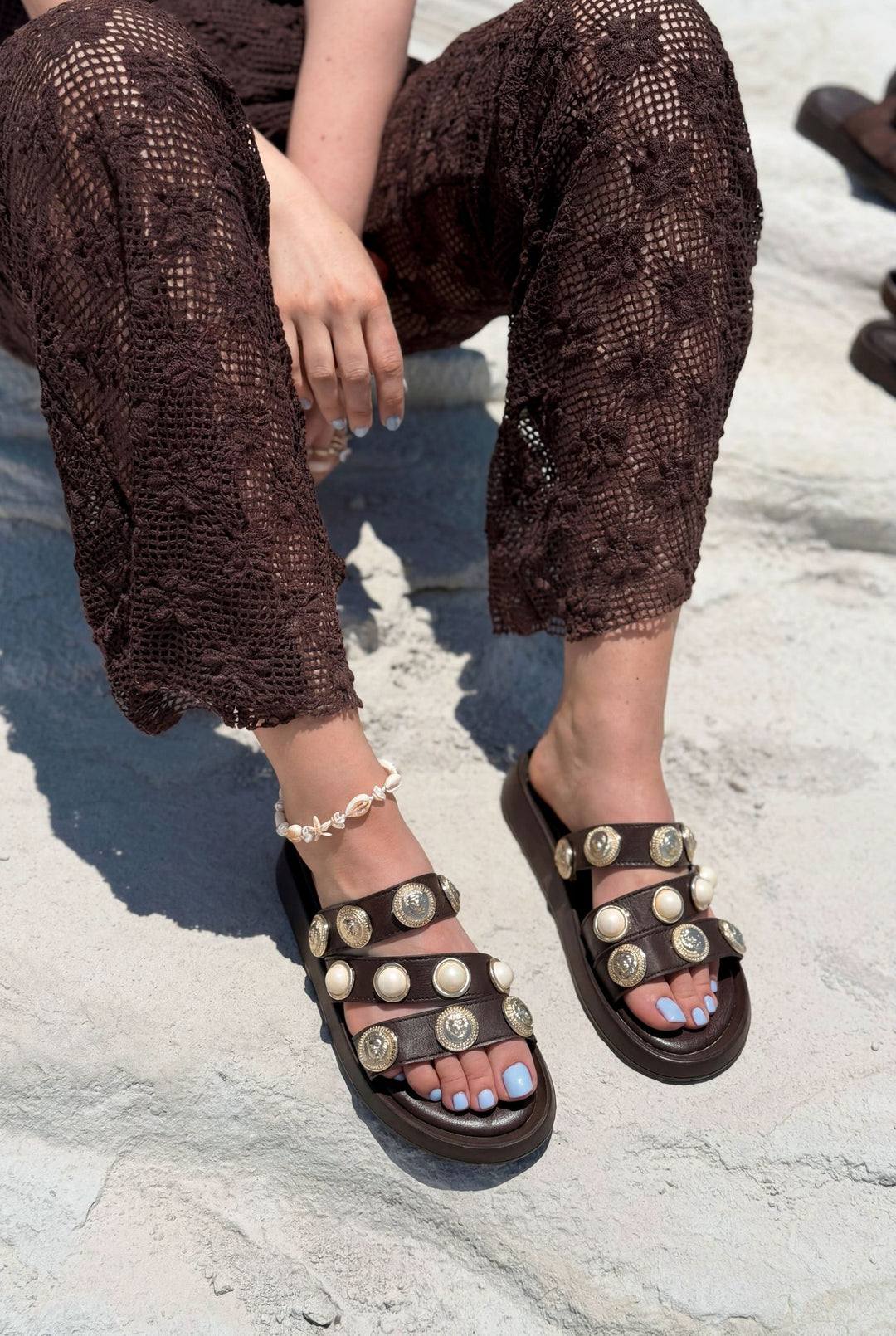 Carven Acı Kahve Mat Deri Kadın Terlik - ILOVESHOES