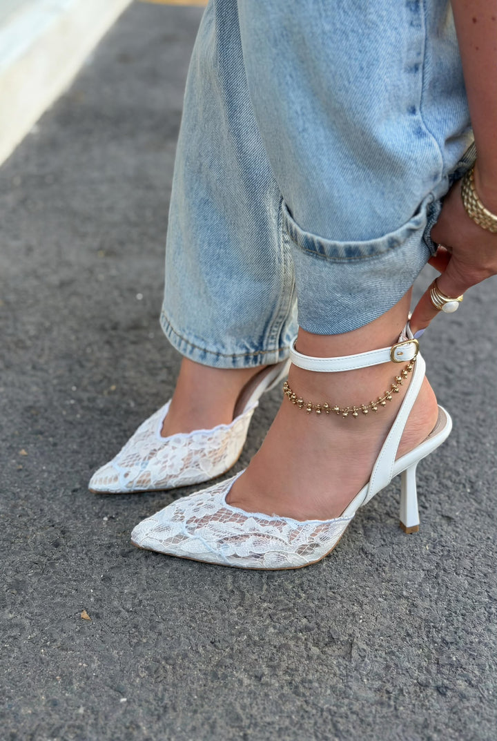 Moryna Beyaz  Dantel Kadın Stiletto