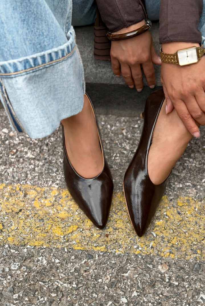 Seranis Hakiki Deri Stiletto Acıkahve Kırışık Rugan - ILOVESHOES