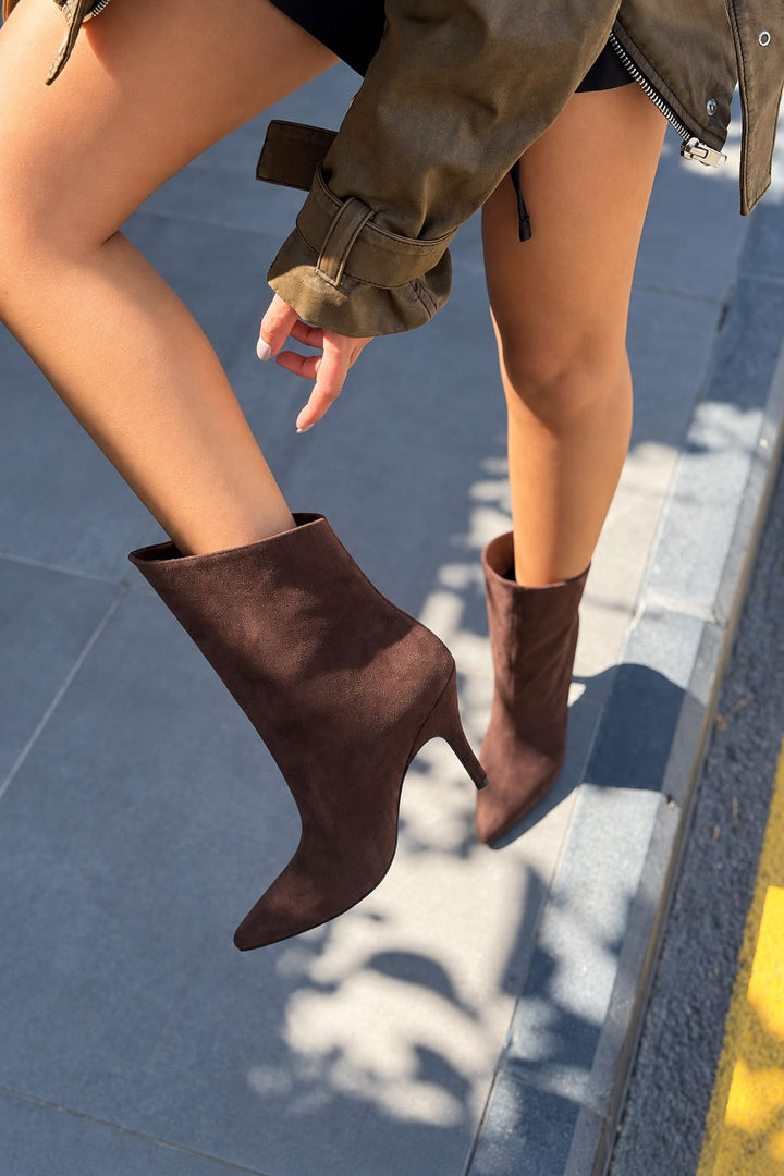 Alwens Acı Kahve Süet Kadın Topuklu Bot - ILOVESHOES