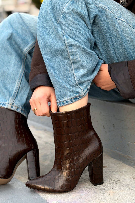 Alvora Kadın Topuklu Bot Acıkahve Desenli - ILOVESHOES