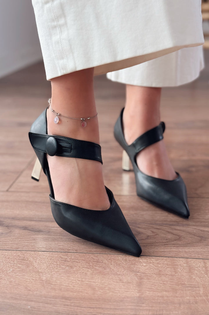 Wasord Mat Deri Düğme Detaylı Stiletto Siyah