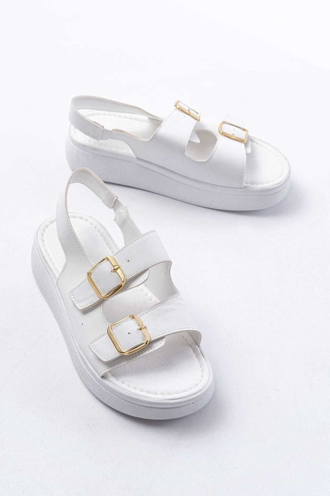 Lirona Mat Deri Beyaz Toka Detaylı Kadın Sandalet - ILOVESHOES