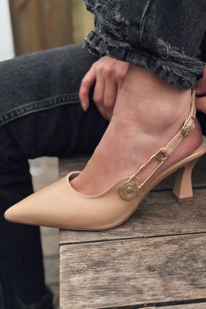 Relvor Mat Deri Nude Toka Detaylı Stiletto