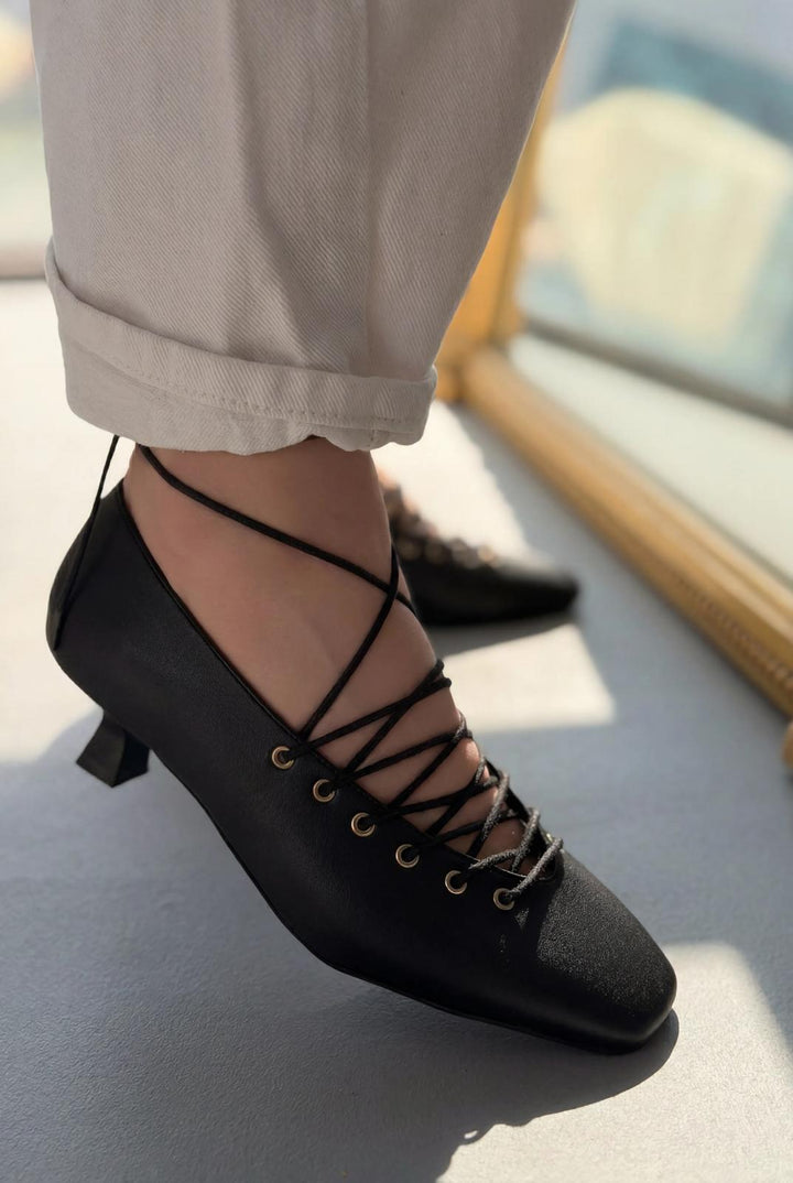Sernis Siyah Mat Deri Kadın Topuklu Ayakkabı - ILOVESHOES