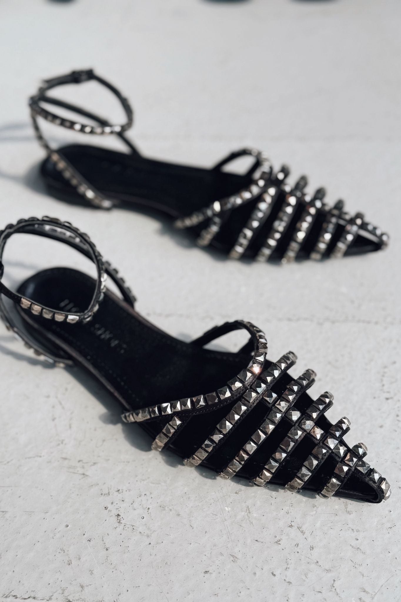 Xomira Siyah Bant Detaylı Kadın Babet - ILOVESHOES