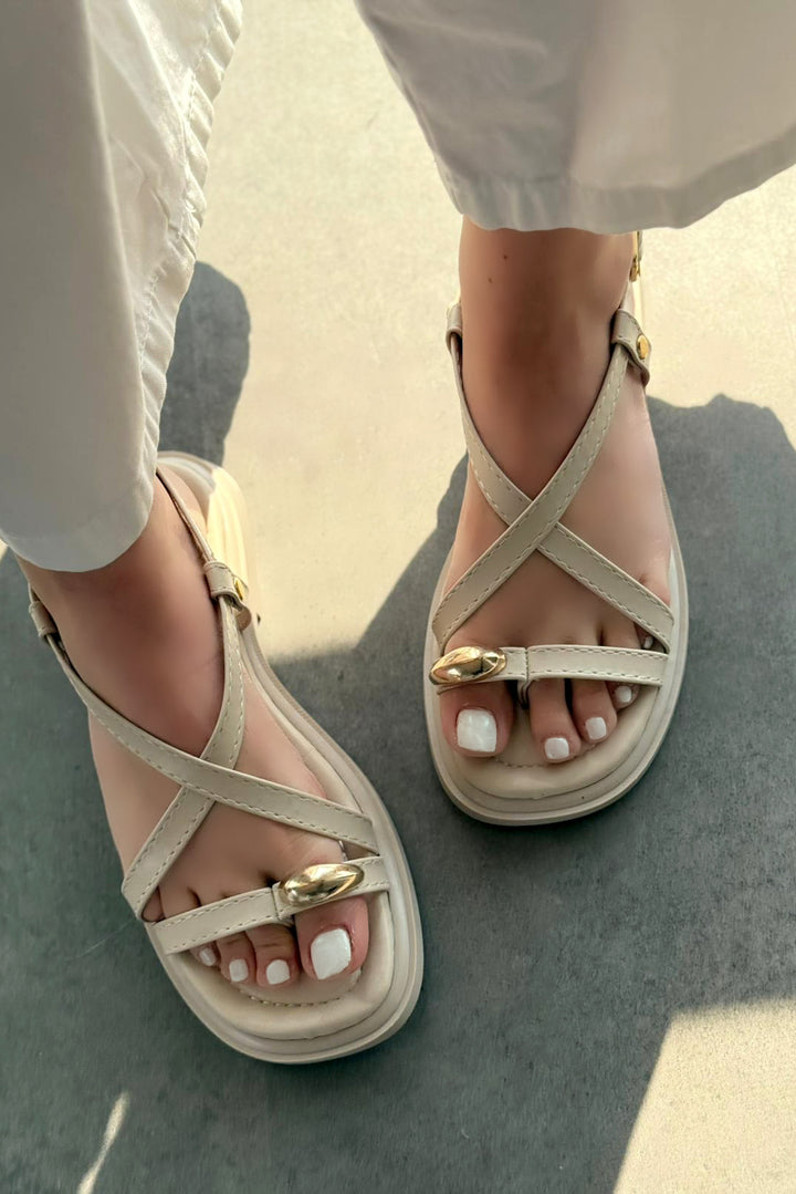 Pavia Mat Deri Bej Parmakarası Kadın Sandalet - ILOVESHOES