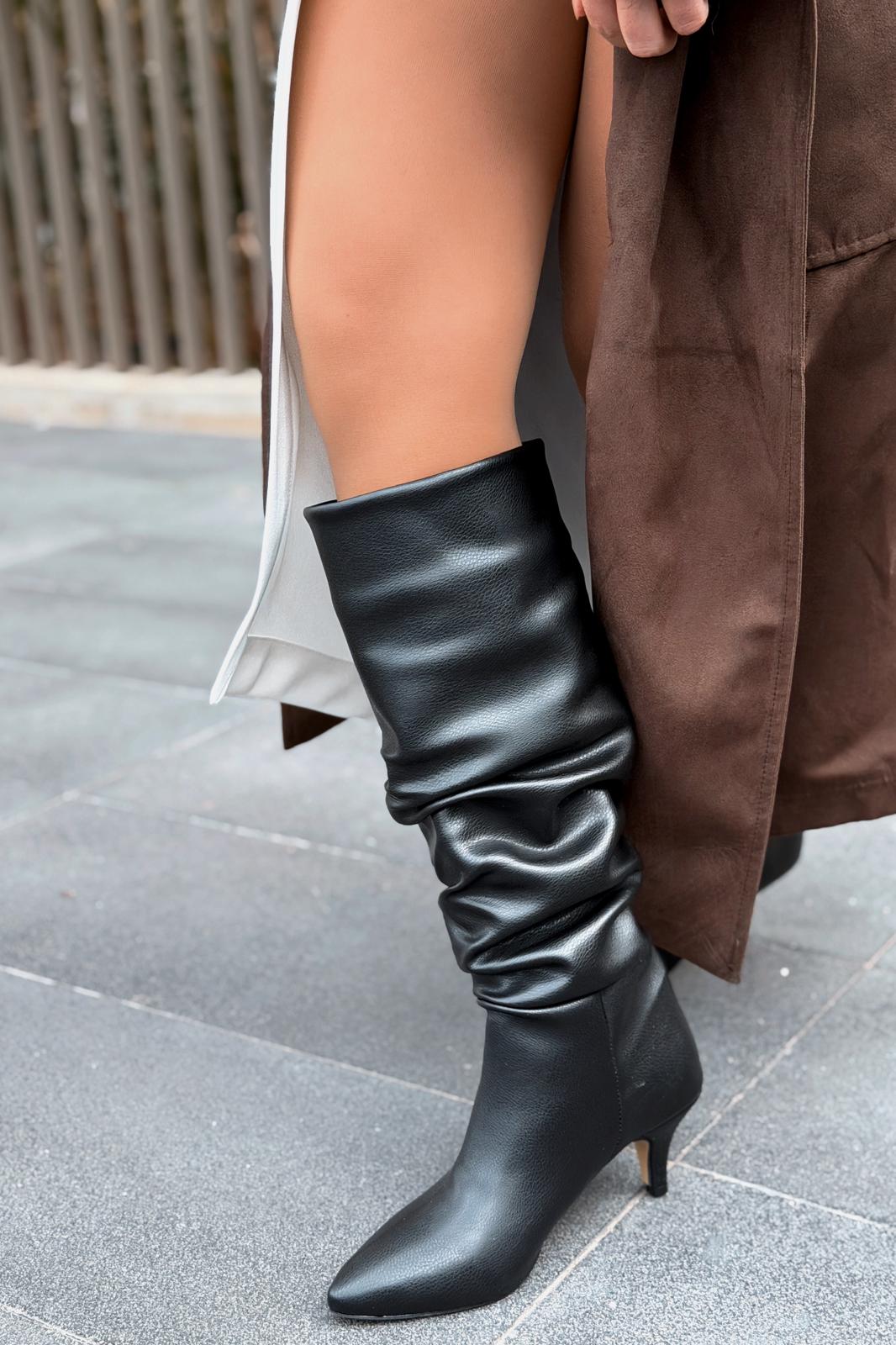 Sollet Siyah Körüklü İnce Topuklu Günlük Kadın Çizme - ILOVESHOES