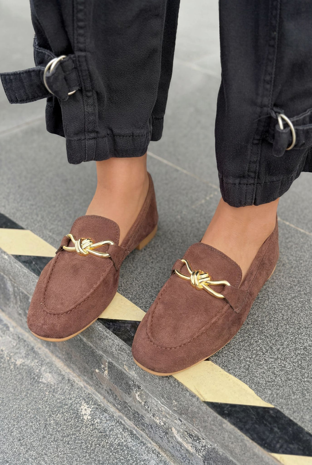 Avelis Kadın Loafer Acıkahve Süet Fiyonk Detaylı - ILOVESHOES