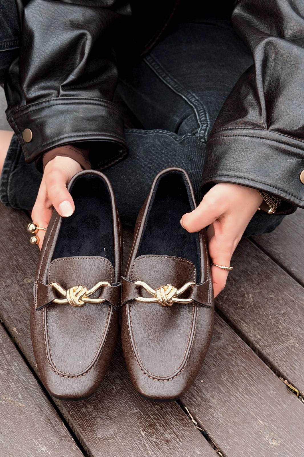 Avelis Kadın Loafer Acıkahve Mat Deri Fiyonk Detaylı - ILOVESHOES