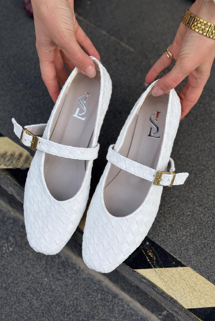 Vespera Kadın Babet Beyaz Mat Deri - ILOVESHOES