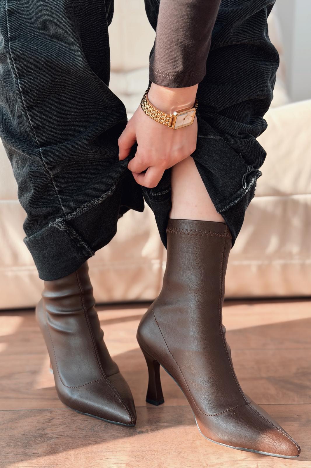 Jedaws Mat Deri İnce Topuklu Çorap Bot Acıkahve - ILOVESHOES