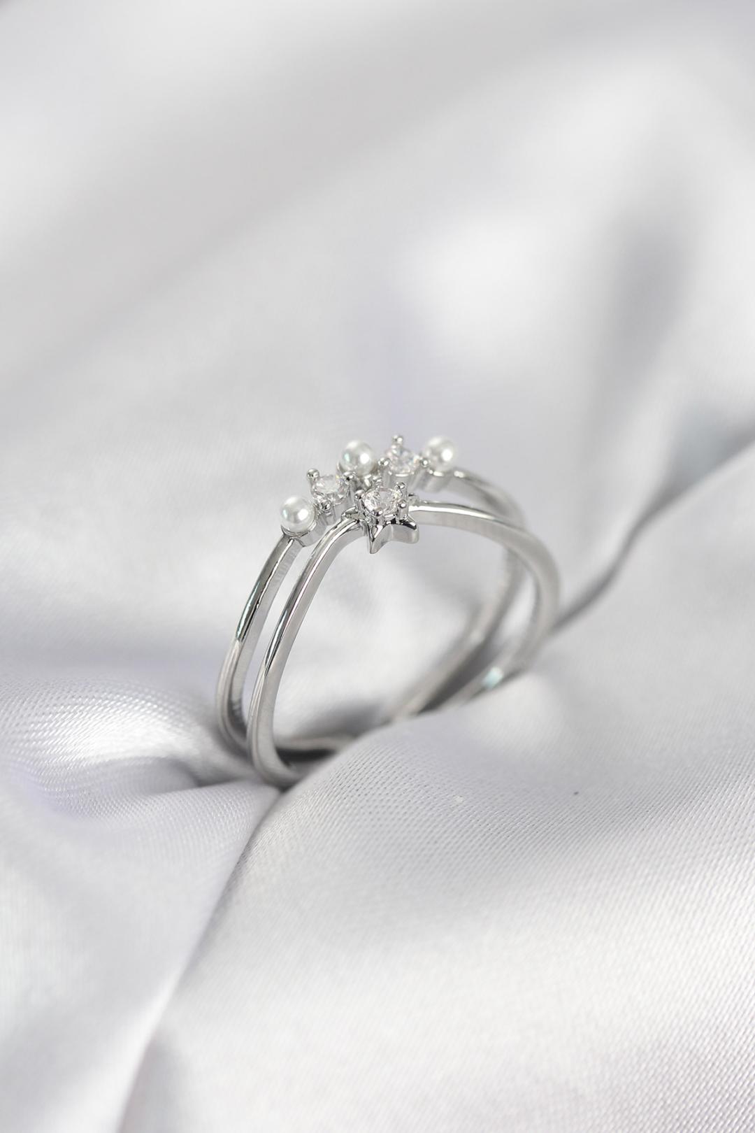 ILS - 1118 Kadın Yüzük Gümüş Pirinç İncili Yıldız Model Zirkon Taşlı - ILOVESHOES