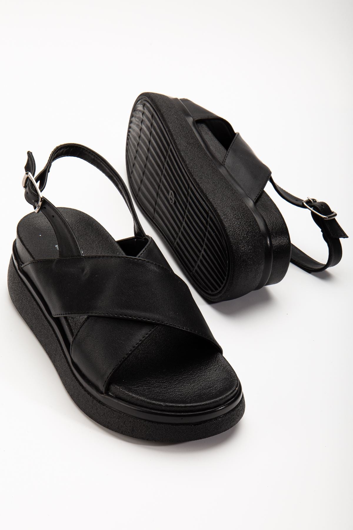 Talinea Mat Siyah Çapraz Bantlı Kadın Sandalet - ILOVESHOES