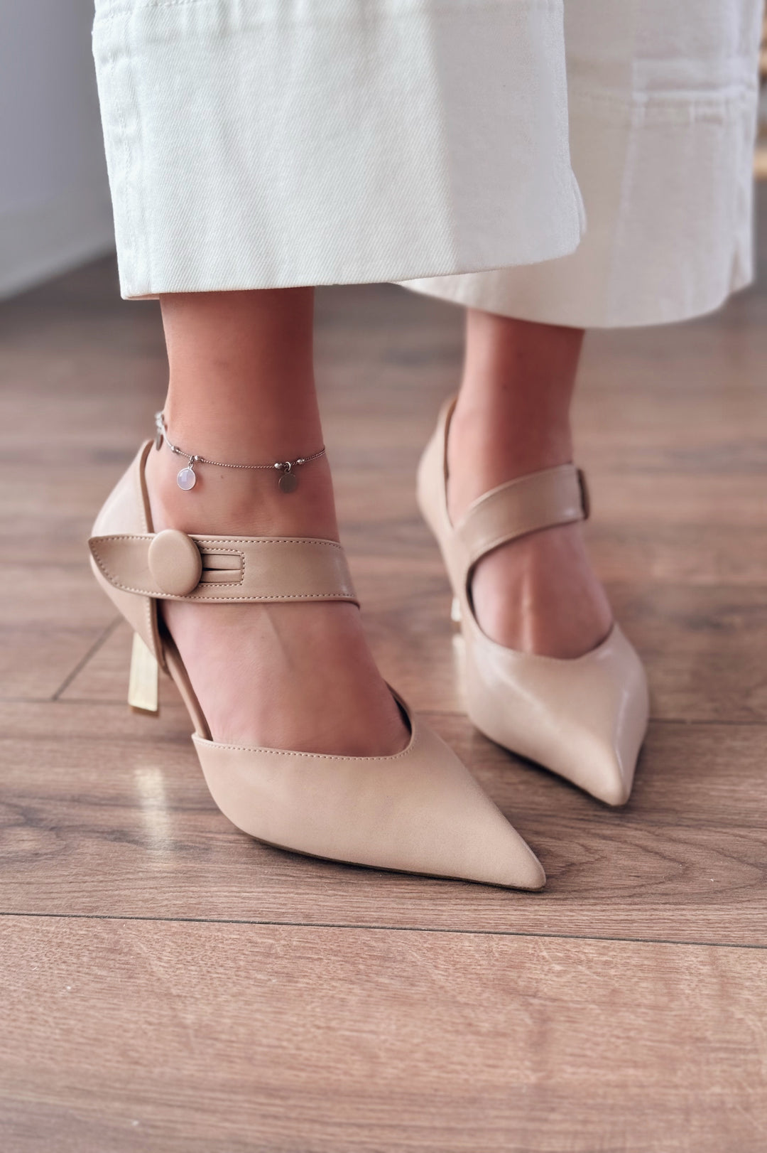 Wasord Mat Deri Düğme Detaylı Stiletto Nude