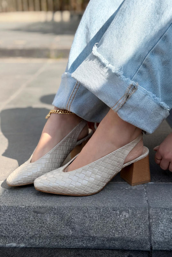 Meladina Topuklu Ayakkabı Bej Mat Deri Örgü Desenli - ILOVESHOES