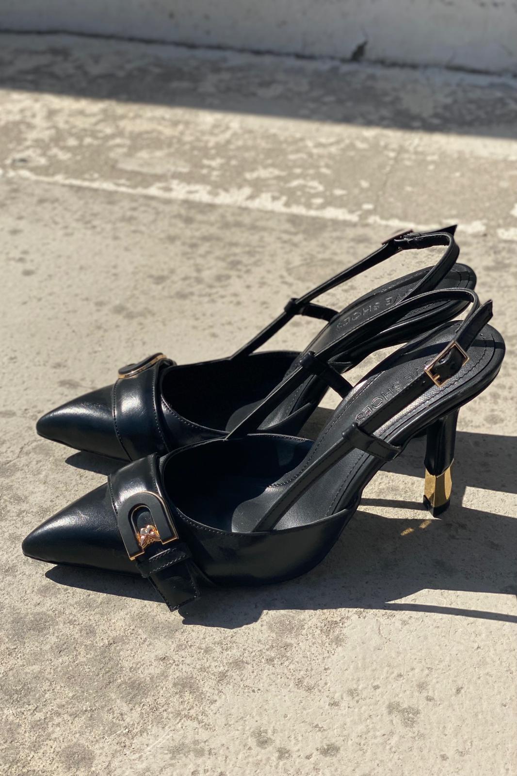 Pherlo Mat Deri Siyah Toka Detaylı Stiletto - ILOVESHOES