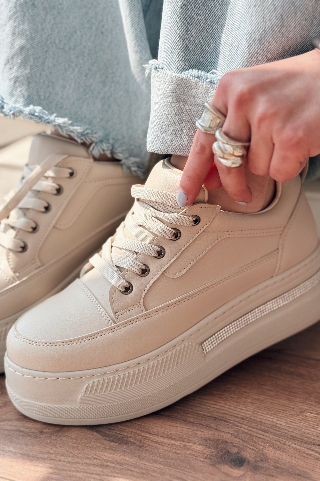 Yovira Nude Bağcıklı Taban Taş Aksesuarlı Günlük Spor Ayakkabı - ILOVESHOES