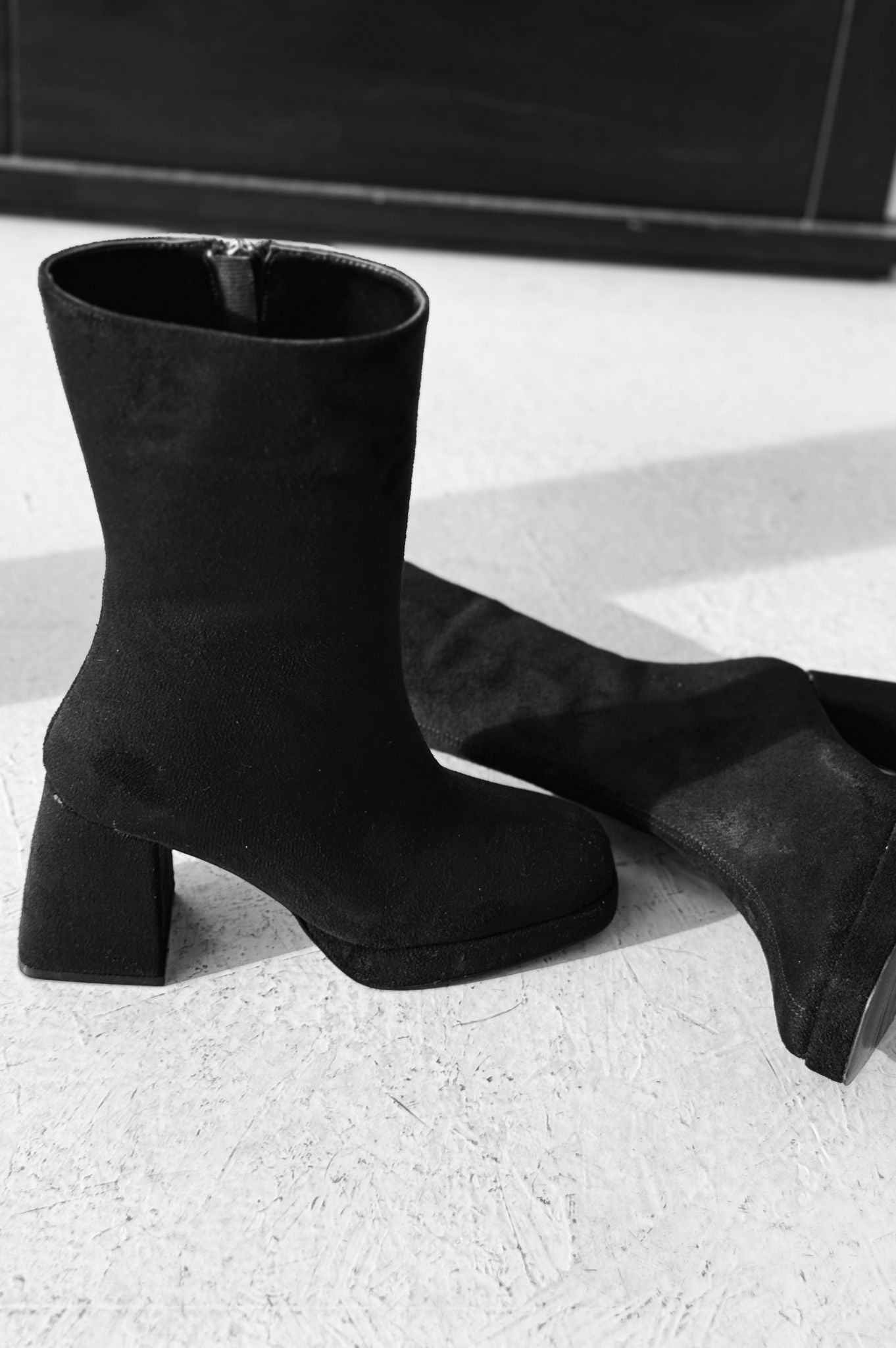 Polinca Süet Platform Topuklu Siyah Kadın Bot - ILOVESHOES
