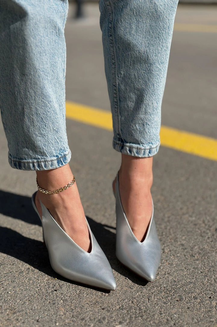 Cason Parlak Deri Yüksek Topuklu Stiletto Gümüş