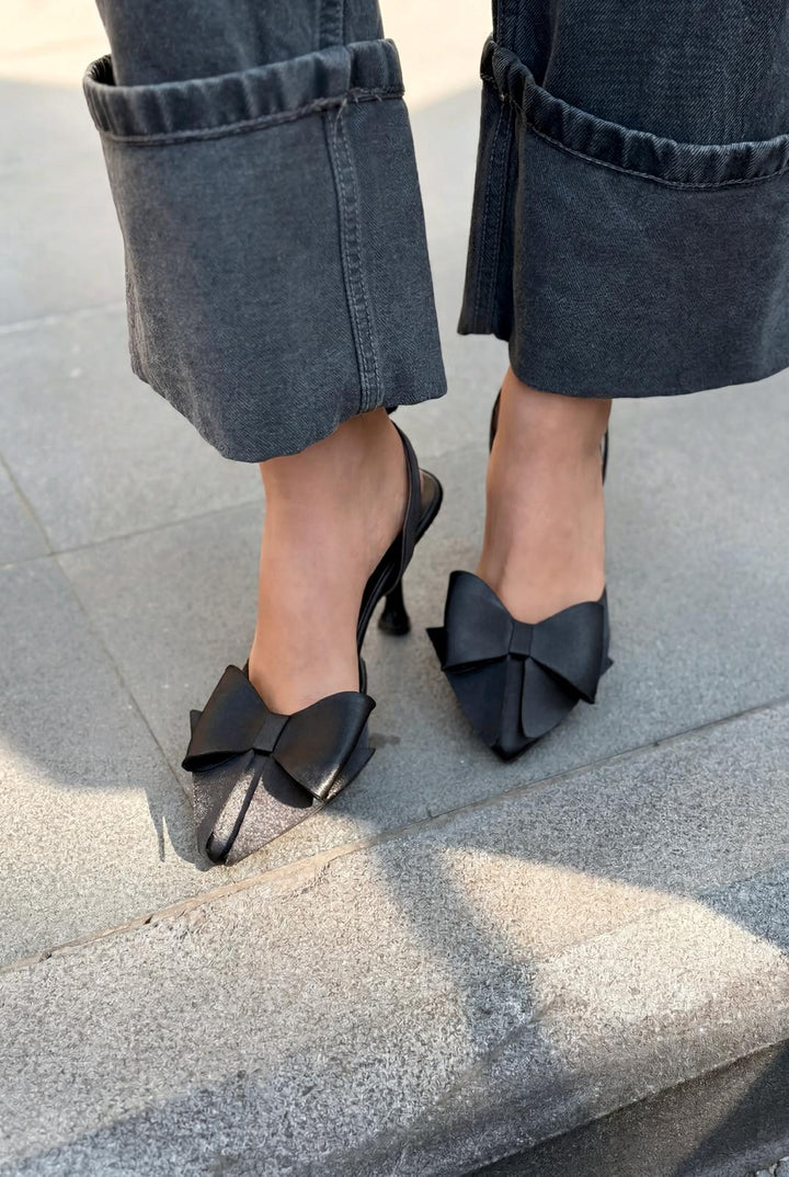 Mora Topuklu Ayakkabı Siyah Saten Fiyonk Detaylı - ILOVESHOES