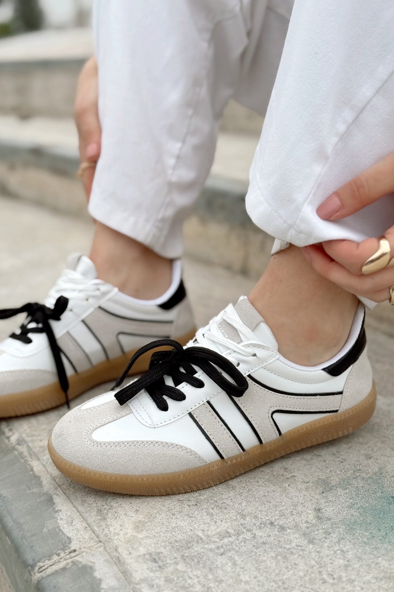 Ulisya Beyaz Termo Taban Günlük Kadın Spor Ayakkabı - ILOVESHOES Türkiye