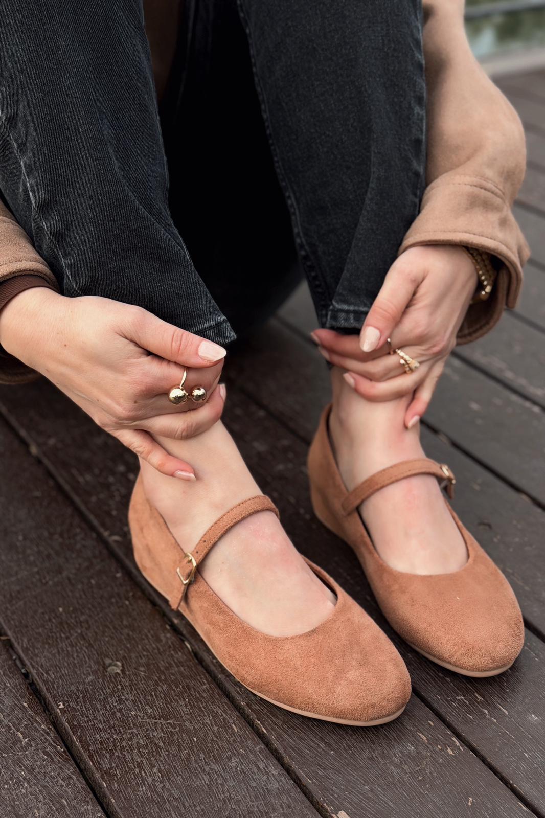 Tenris Kadın Babet Taba Süet Dolgu Topuklu - ILOVESHOES