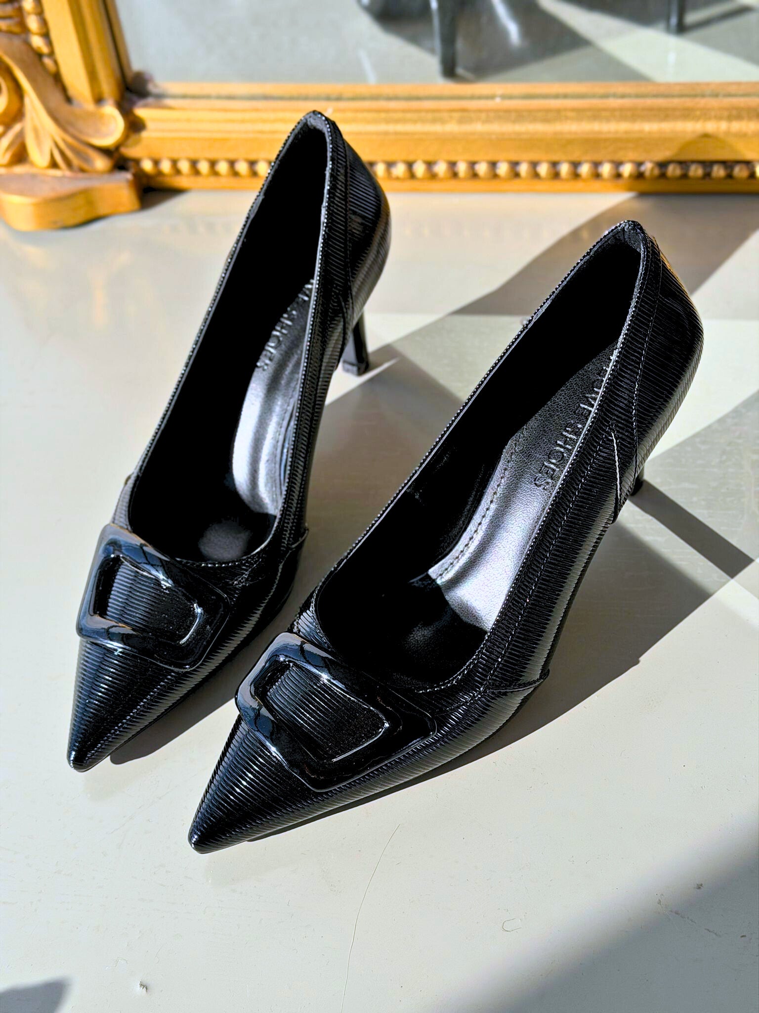 Finrel Stiletto Siyah Rugan Toka Detaylı - ILOVESHOES