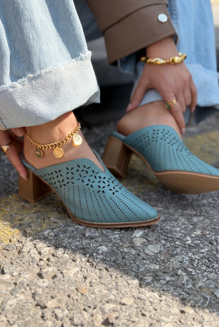 Noravina Hakiki Deri Topuklu Terlik Mavi - ILOVESHOES