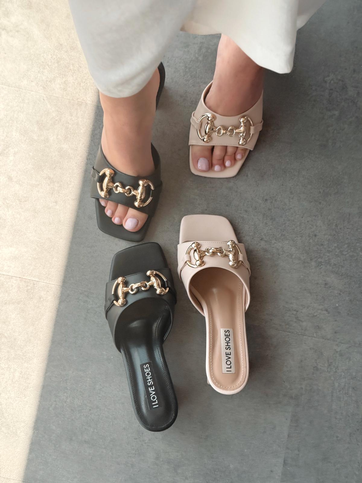 Sorey Mat Deri Siyah Toka Detaylı Kalın Topuklu Terlik - ILOVESHOES