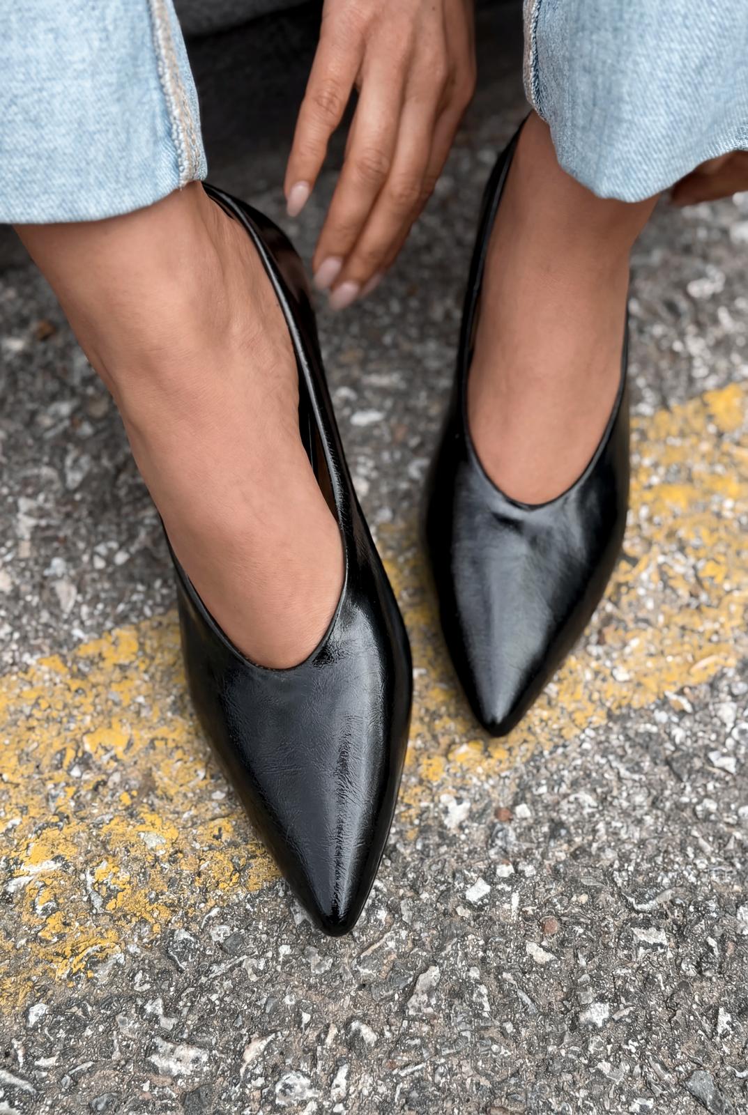 Seranis Hakiki Deri Stiletto Siyah Kırışık Rugan - ILOVESHOES