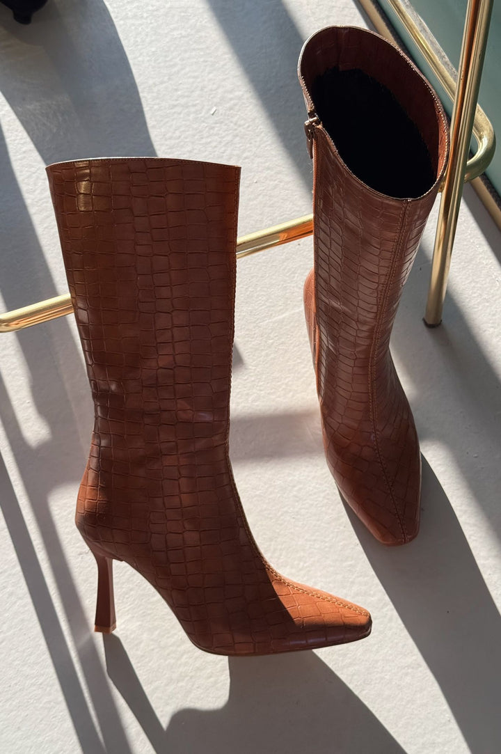 Jorani Matte Leather Patterned Tan High Heel Boots