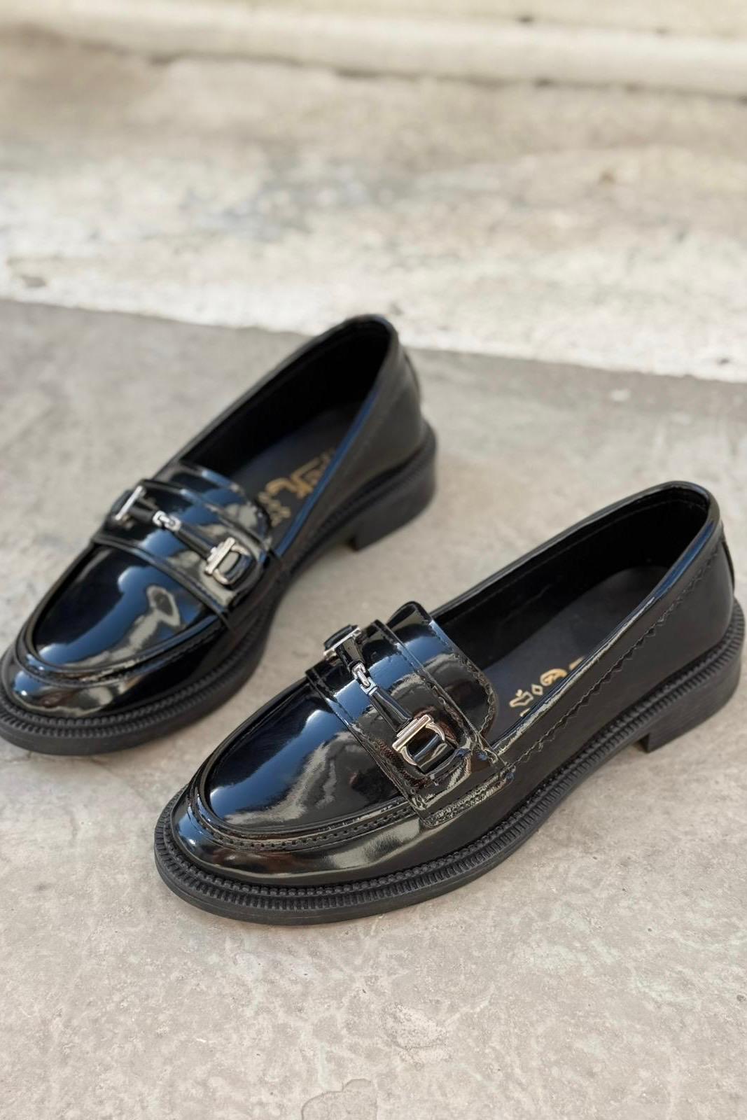 Torja Rugan Siyah Kadın Loafer - ILOVESHOES