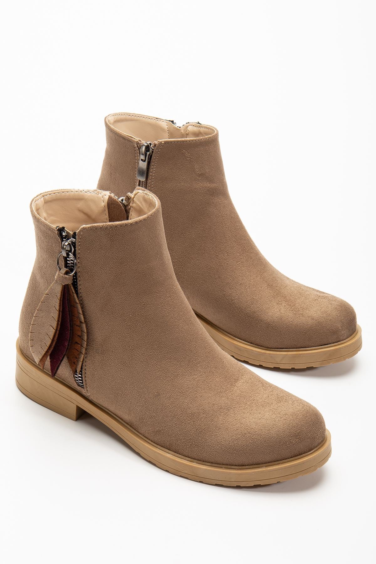 Vaison Kadın Düz Bot Camel Süet Charmlı - ILOVESHOES